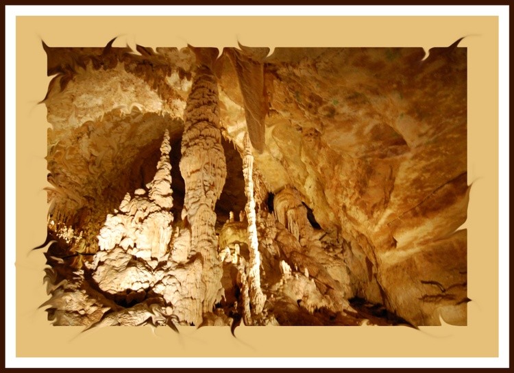 Natural Bridge Cavern w border B