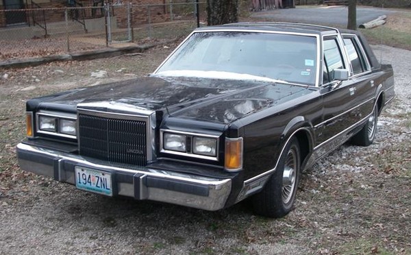 Lincoln Town Car
