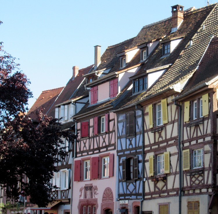 PRETTY HOUSES IN COLMAR ALSACE