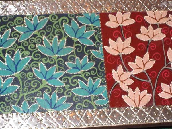 Coffee table / LOTUS DESIGN