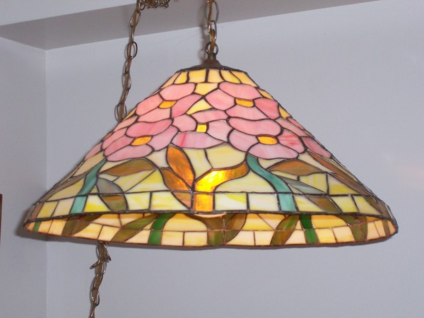 swag fowered lamp 20' d