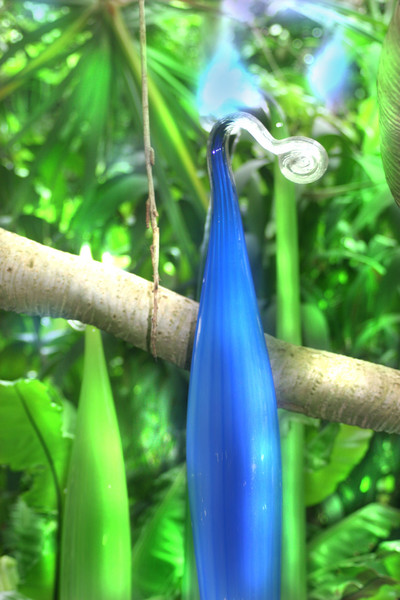 BLUE AND GREEN ELONGATED ORBS BY CHIHULY