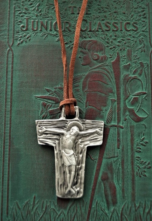 Saint Francis Tau Cross TAU CROSS WORLD Gomolka 