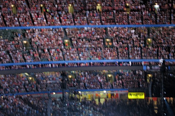 the_stage_lights_up