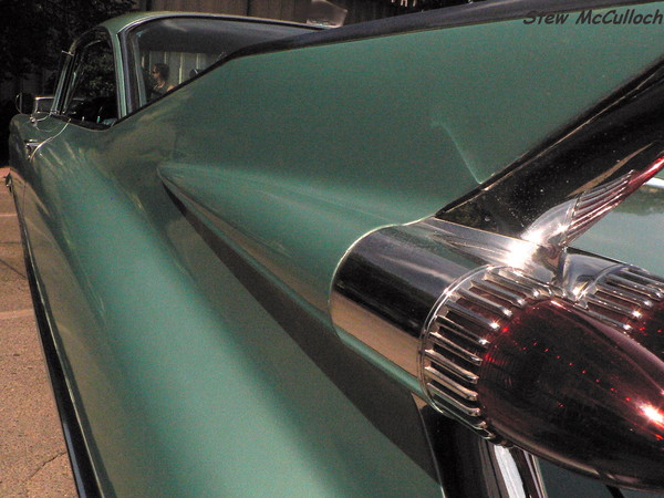 caddy fin