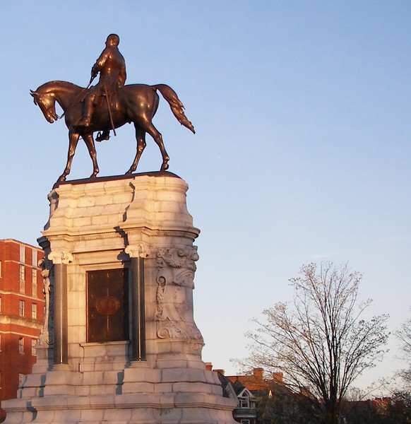 Monument Avenue - Robert E Lee