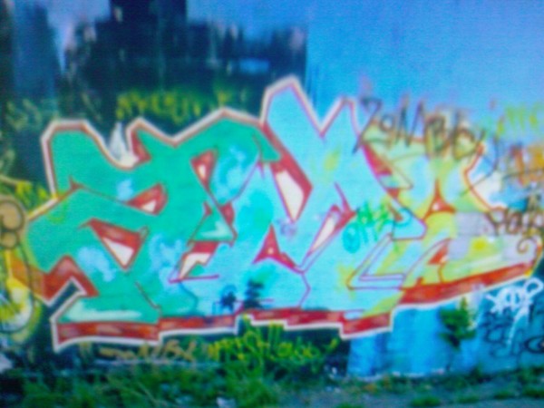 det 047