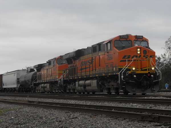 Bnsf train.