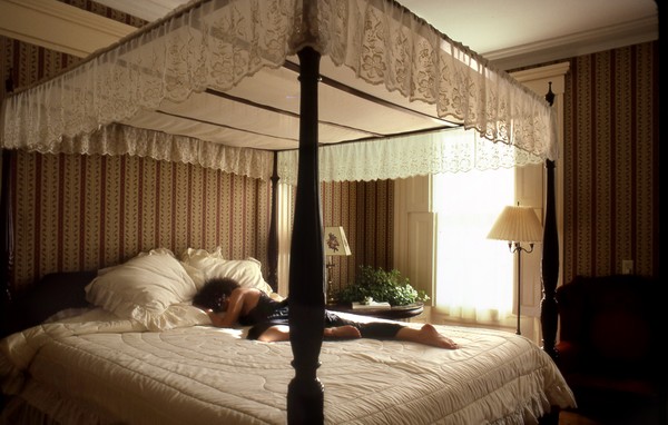 Lay Lady Lay, Honeymoon Suite
