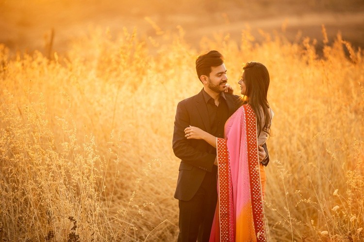 Best Pre-Wedding Photographer in Indore
