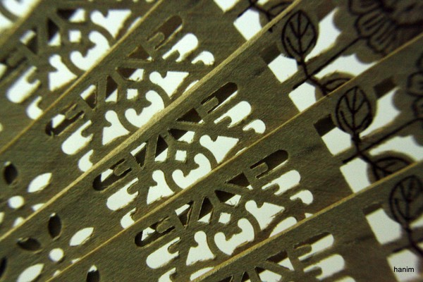wood leaves