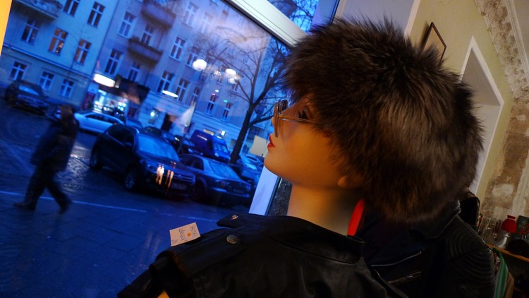 The Life Of The Mannequins - 15