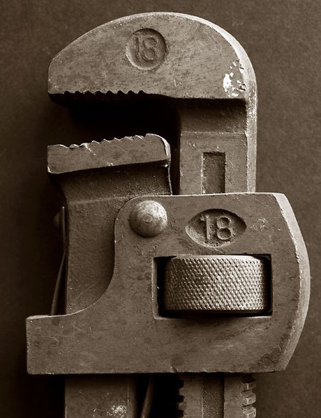 Wrench 18