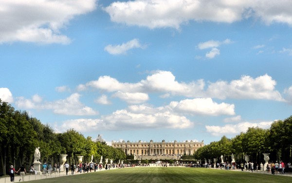 VERSAILLES