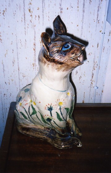 Daisy the singing Siamese