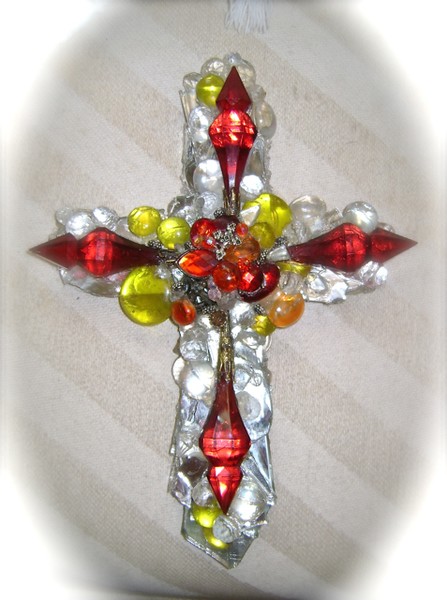 COLLAGE/RECYCLE CROSS RED & GOLD