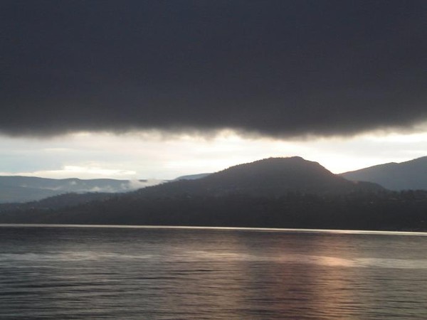 sunset in kelowna