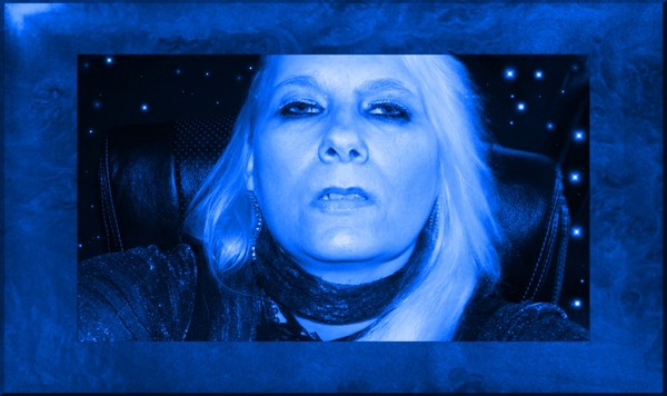 BLUES HUZE