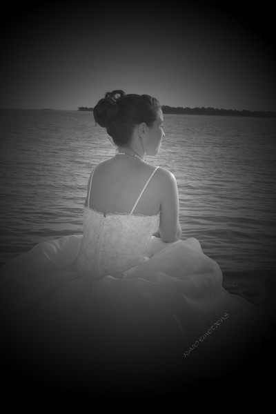 BRIDE IN B&W