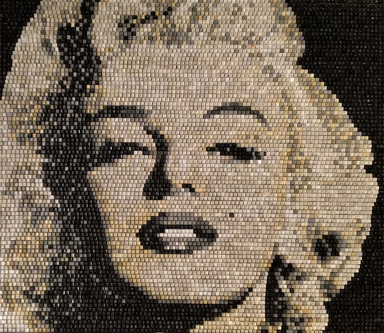 MARILYN MONROE (2019) SOLD