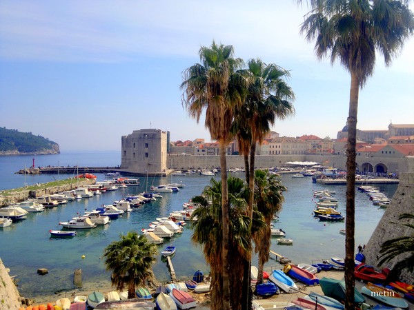 Dubrownik-old city and it's port