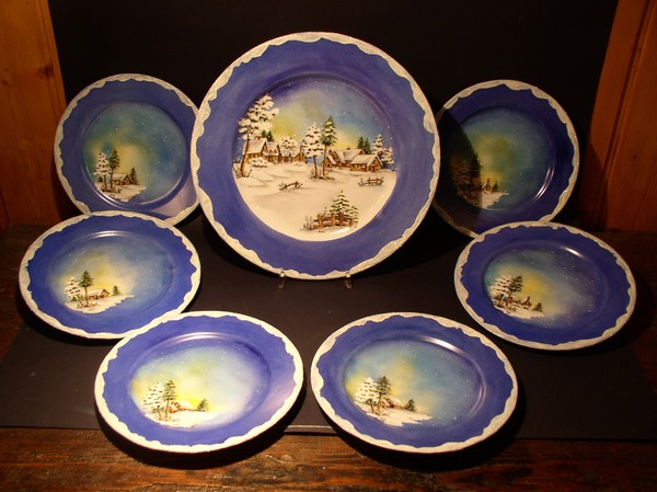 service porcelain christmas plate hand painted