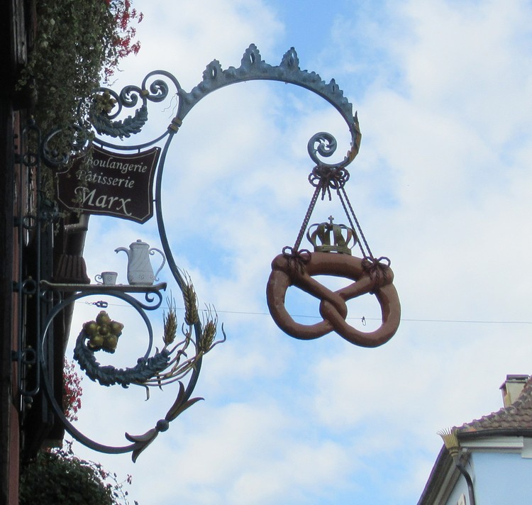 SIGNS IN ALSACE