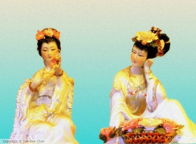 Chinese Porcelain Figurines 04-19-2015