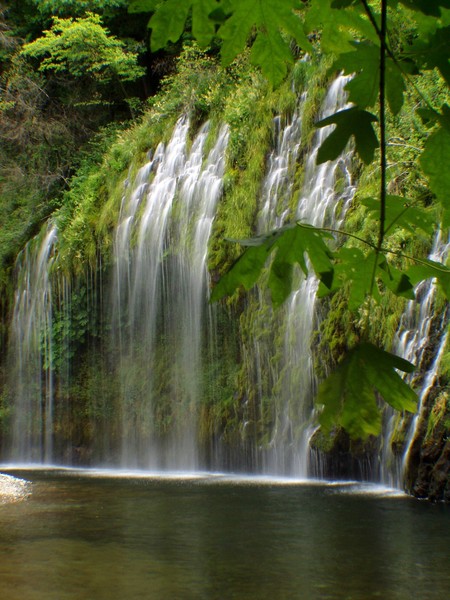 Mossbrae Falls