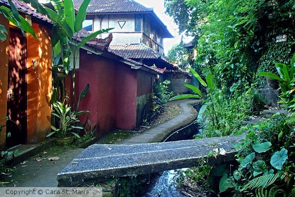 Path in Penestanan