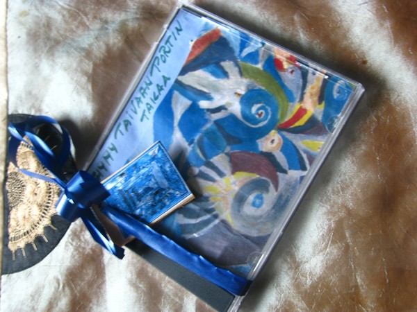 Hymy Taivaan Portin Takaa poetry cd