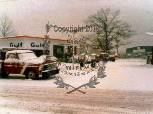Gulf Gas Station Feb 1984