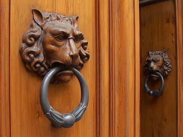 262. A pair of knockers...