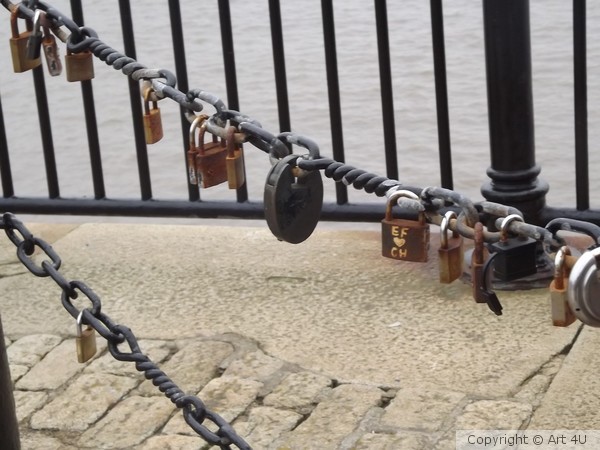 The Fence of Locks 2