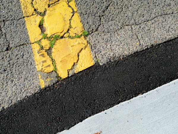 Yellow line Ascending