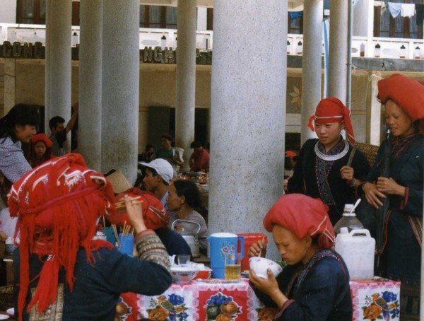 Hmong tribe