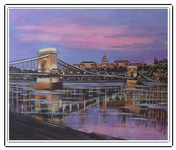 Budapest-Chain-Bridge  Danube  in Winter evening