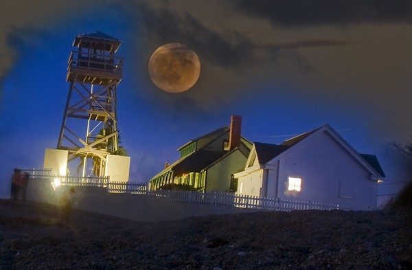full MOON