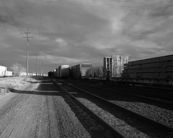 grayscale rail