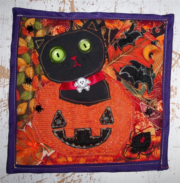 Boo Kitty Quiltie
