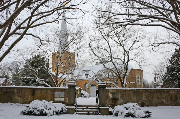 Immanuel Episcopal Church in Snow