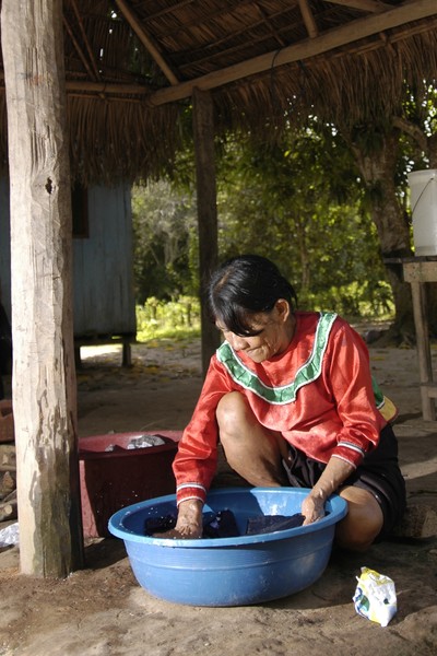 Mujer Shipibo, Pucallpa, Peru