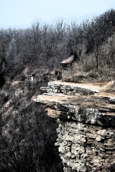 Cliff at Tew's Falls