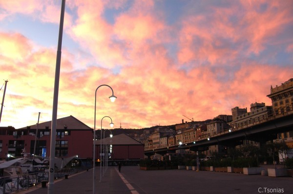 Genoa,the new ,the old and the sky