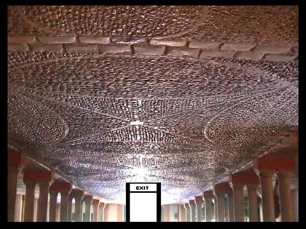 WAY  OUT! (Sevilla, RA)