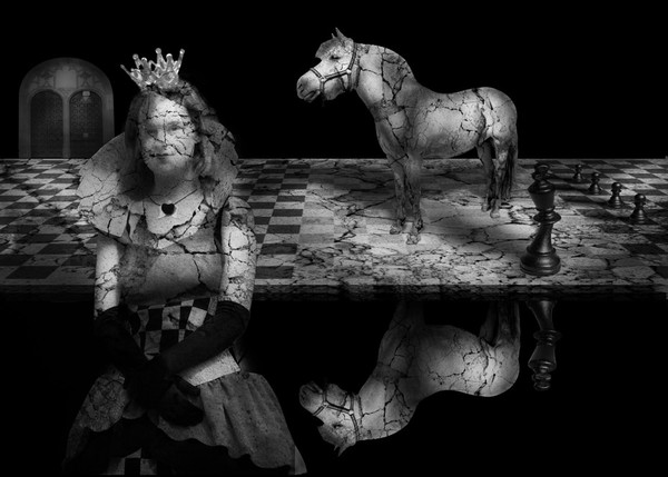 Broken Queen