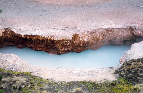 Truq. geyser