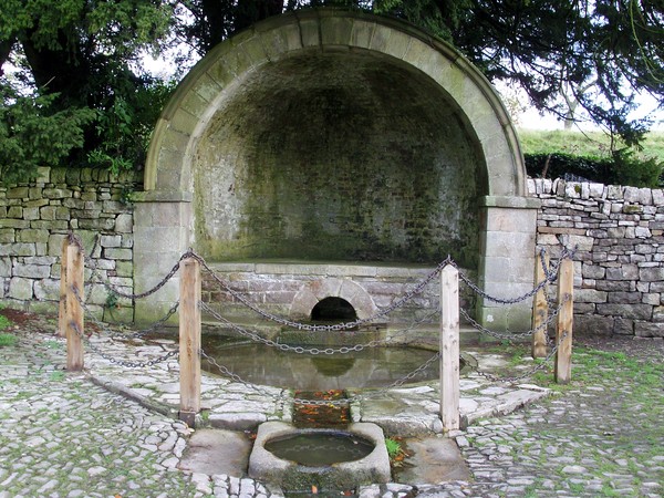 Hall Well, Tissington