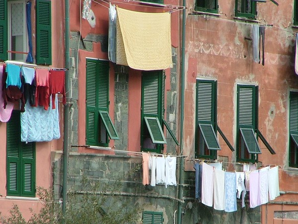 Laundry, Italy