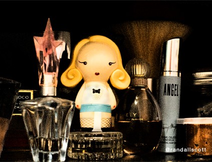 MAKES SCENTS